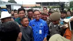 Gubernur DKI Anies Baswedan menutup sebagian jalanan Tanah Abang, tindakan ini diprotes pedagang Blok G Tanah Abang.