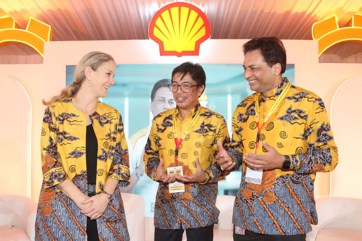 Shell Tambah Kapasitas Produksi Dua Kali Lipat Melalui Ekspansi Pabrik Pelumas di Indonesia