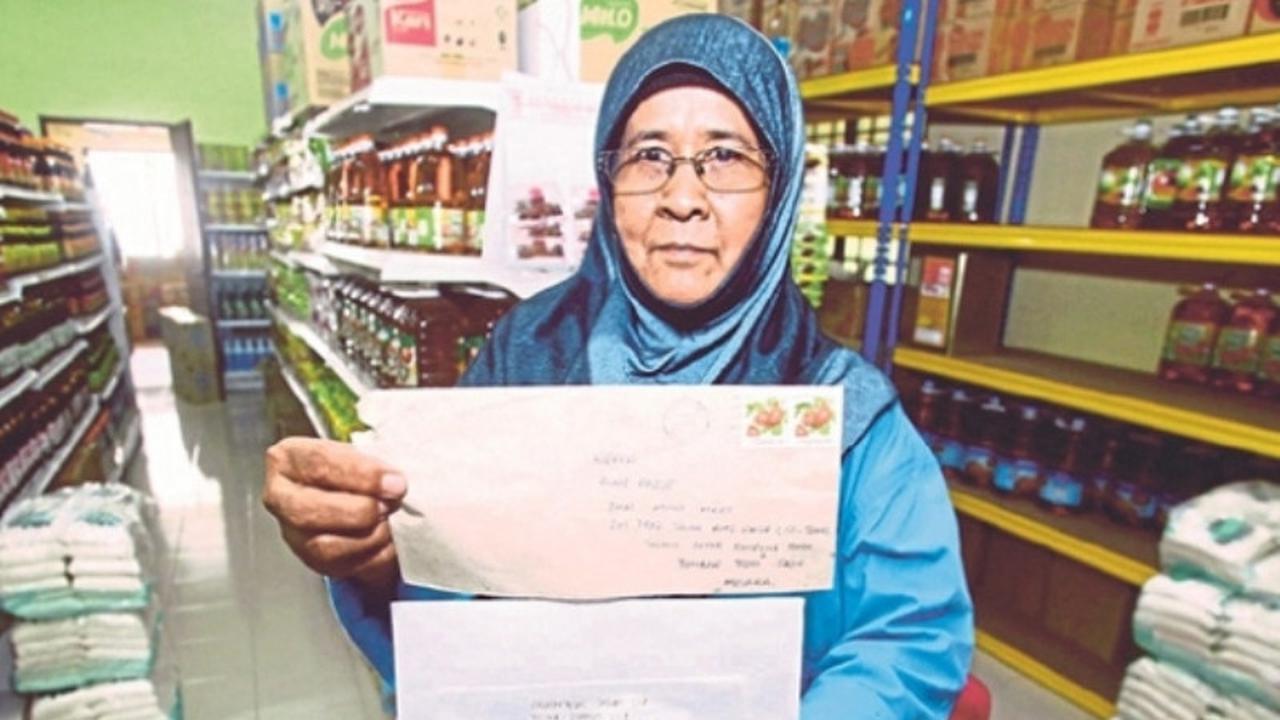 Dicemooh Cuma Monyet yang Jadi Pembeli, Ini yang Dilakukan Pemilik Toko