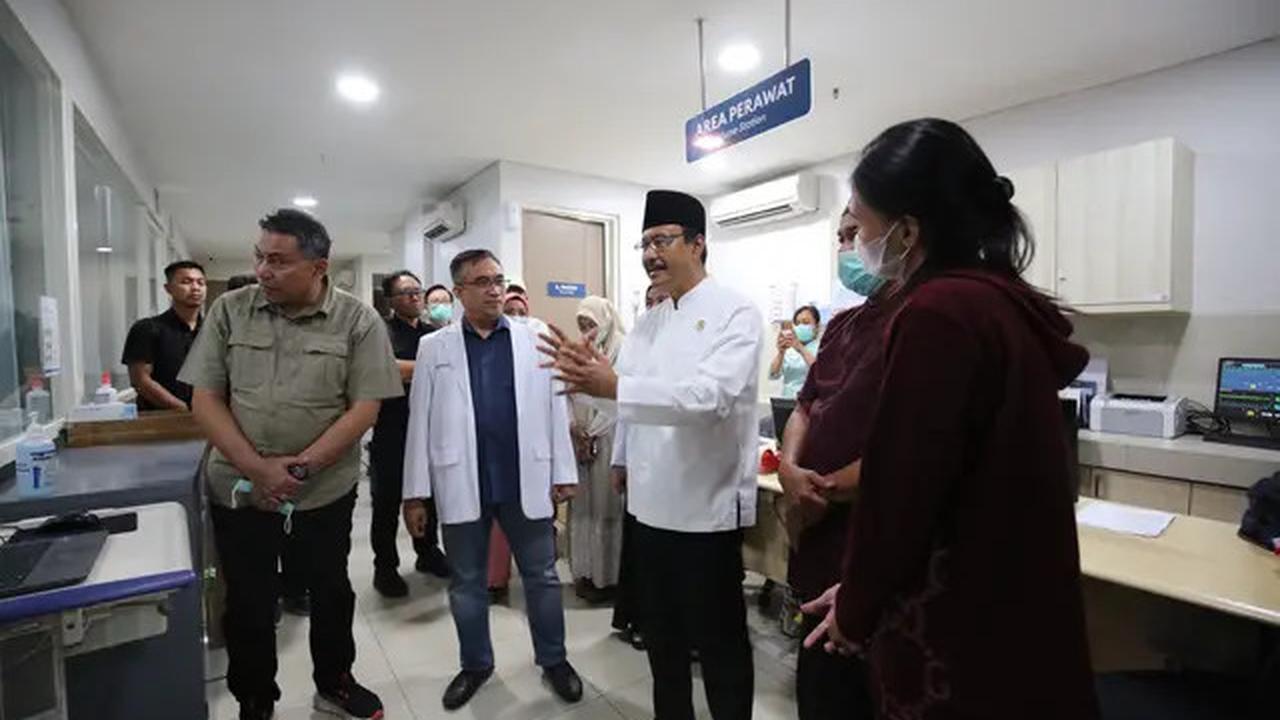Kunjungan Mensos Gus Ipul di RS Makassar, Pastikan Pemulihan Korban Unjuk Rasa dan Serahkan Bantuan Kemanusiaan