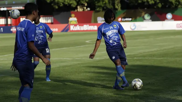Persib Latihan di PTIK