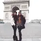 Ashanty dan Aurel Hermansyah saat liburan ke Paris (dok. Instagram @aurelie.hermansyah/https://www.instagram.com/p/BsYIfuMnKOY/Putu Elmira)