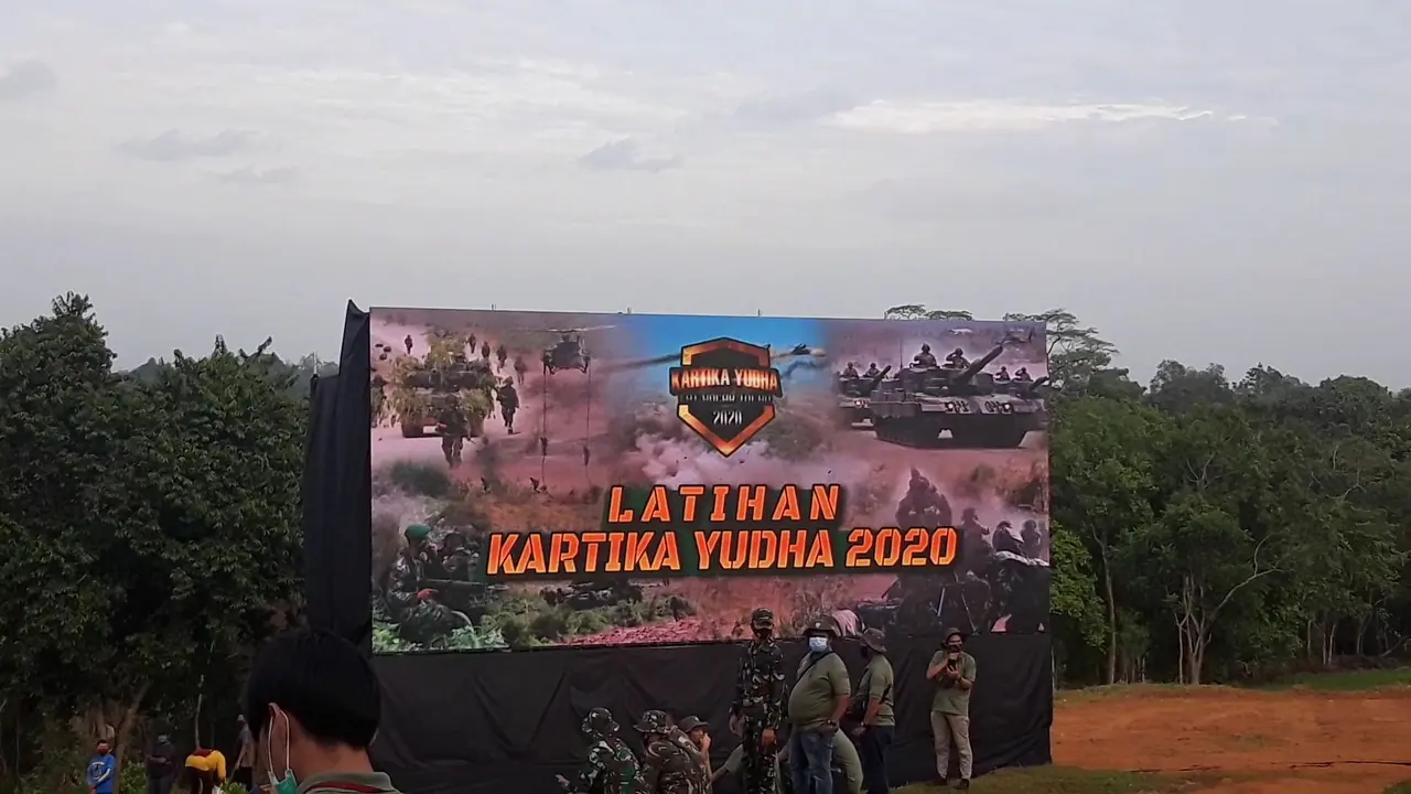 TNI Angkatan Darat melaksanakan latihan tempur kecabangan di Pusat Latihan Tempur Kodiklatad, Baturaja, Sumatera Selatan. (Liputan6.com/Radityo Priyasmoro)
