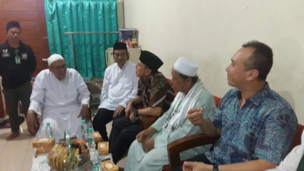 Kapolda Irjen M Iriawan kunjungi makam Kramat Luar Batang, Penjaringan Jakarta Utara 