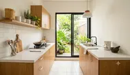 7 Desain Area Cuci dan Dapur Belakang agar Tidak Licin dan Mudah Dibersihkan, Simpel dan Cantik