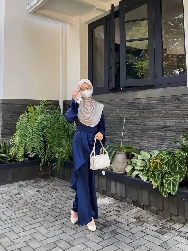 Warna Navy