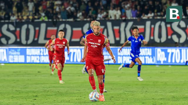 FOTO Karim Rossi, Persis Solo