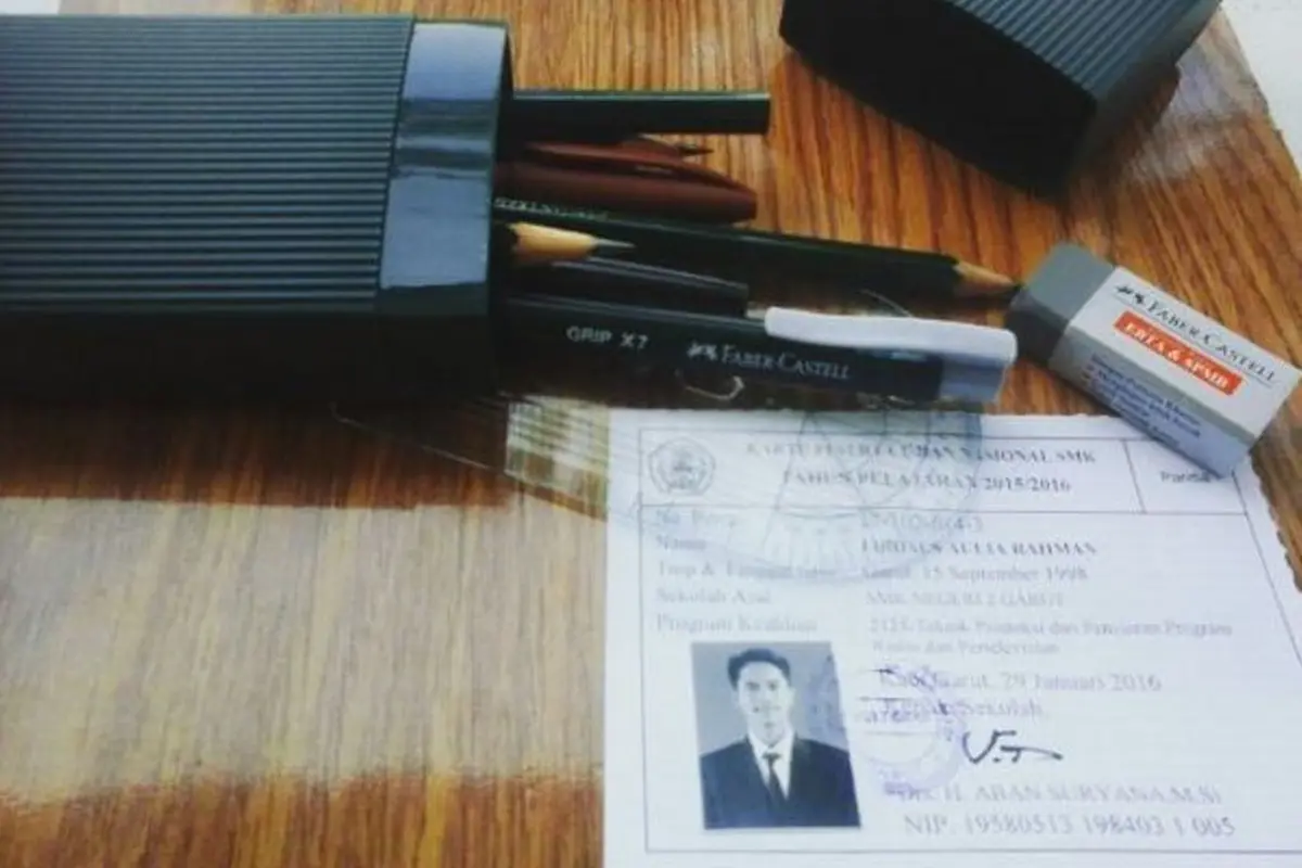 Usai Begadang, Siswa Ini Malah Tidur di Mushola Saat UN