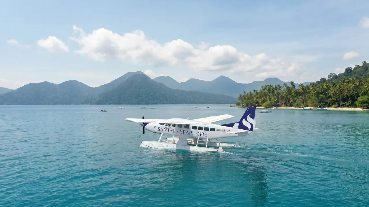 Berwisata di Banyuwangi dan Sekitarnya Kini Bisa Pakai Seaplane