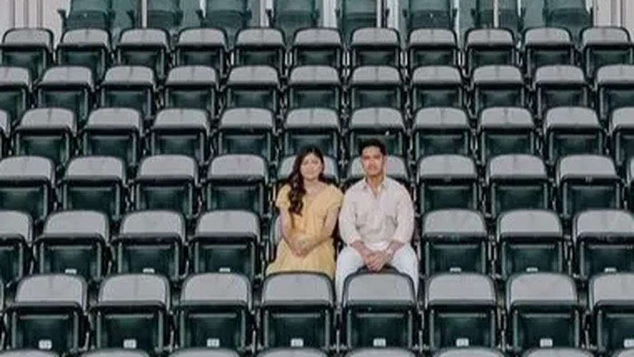 Memiliki lampu berkekuatan 2200 LUX, dapat dipastikan bahwa jika pertandingan dilakukan malam hari, penerangan akan bekerja maksimal. Stadion ini juga sudah teruji menggelar pertandingan nasional untuk Liga Indonesia maupun internasional, yakni saat Persi