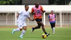 Legenda sepak bola Prancis, Eric Abidal bermain pada acara puncak BRImo Future Garuda yang bertajuk FOURFEO Mini Tournament di Stadion Madya, Jakarta, Kamis (01/06/2023). (Bola.com/Bagaskara Lazuardi)