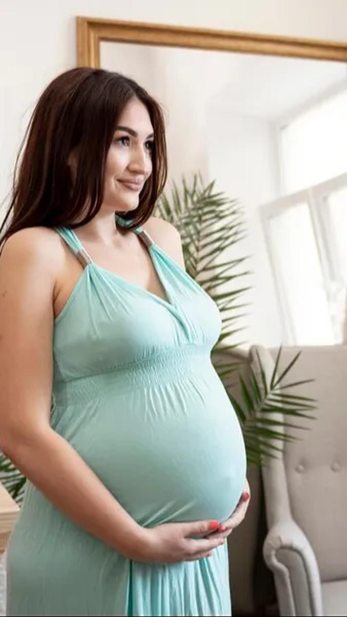 Sementara asam folat salah satu nutrisi yang dibutuhkan ibu hamil.