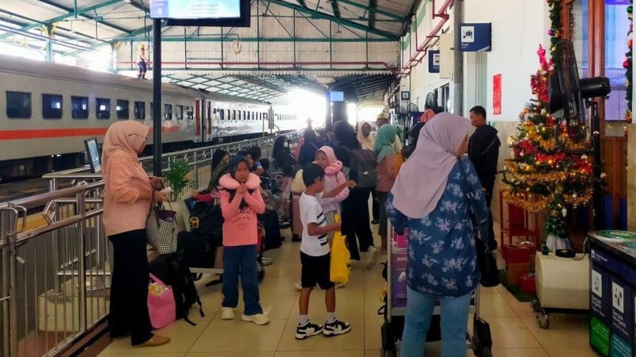 Siap Hadapi Lonjakan Penumpang, Daop 7 Madiun Operasikan 108 Perjalanan KA untuk Angkutan Nataru 2025/2026