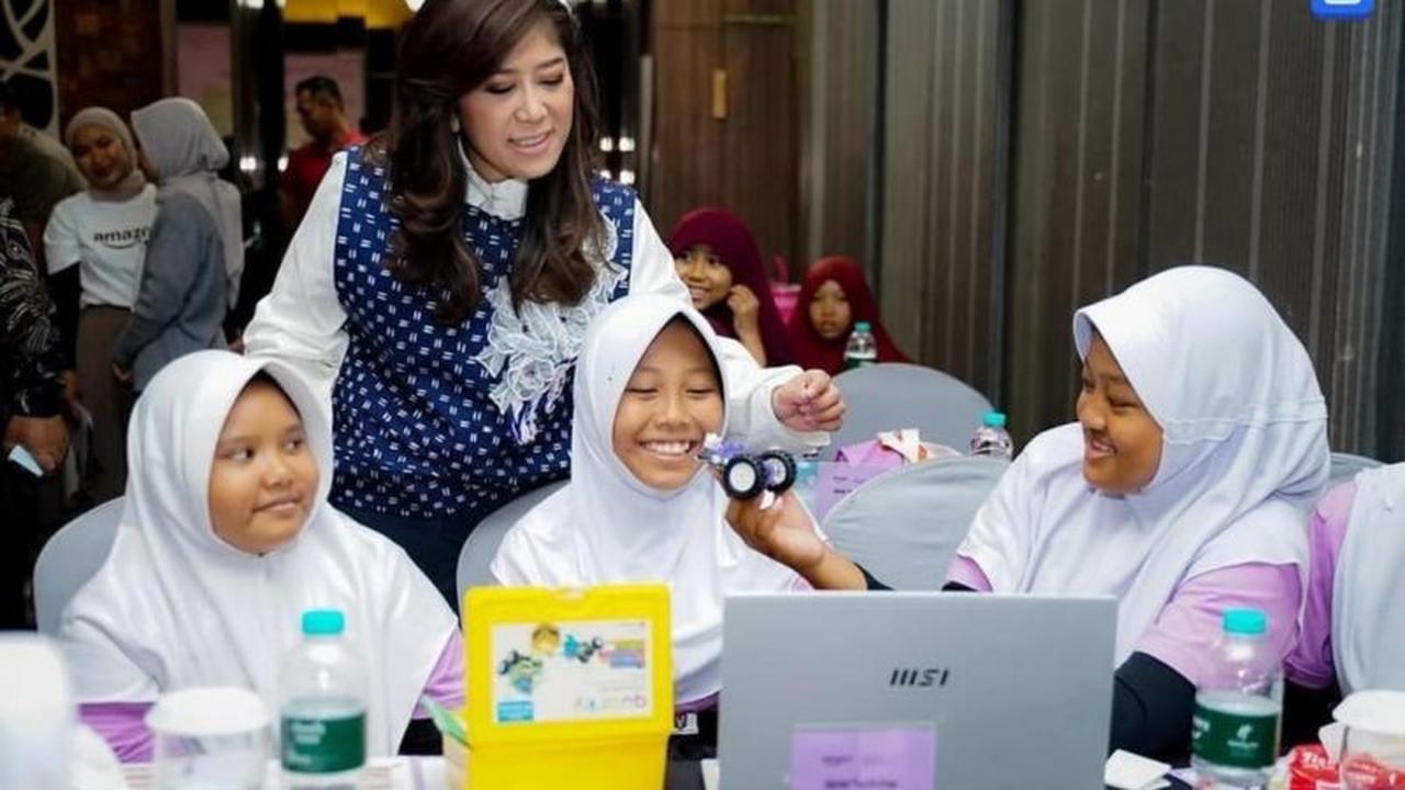 Menkomdigi Soroti Pentingnya Peningkatan Partisipasi Perempuan Teknologi untuk Ekonomi Digital