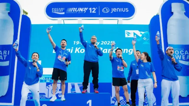 Ribuan Pelari Tumpah Ruah di Kota Kembang, Intip Kolaborasi Keren POCARI SWEAT Run Indonesia 2025 & Pemkot Bandung