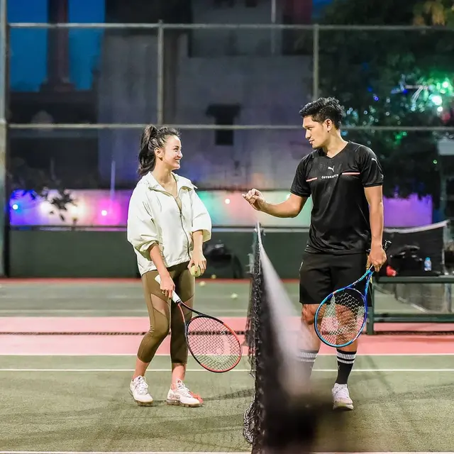 7 Momen Seru Ririn Ekawati dan Ibnu Jamil Olahraga, Main Tenis Sambil Pacaran
