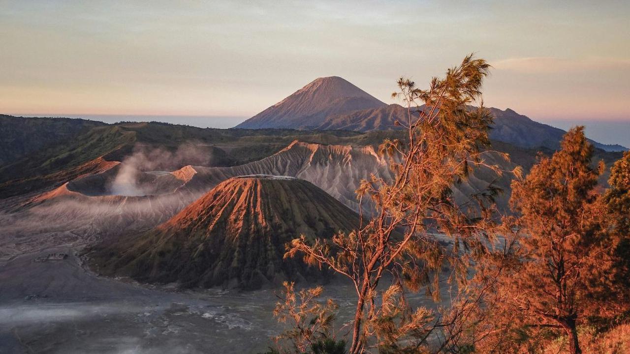 <b>Mitologi Jawa Terkait Gunung Bromo</b>