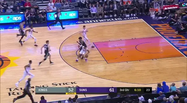 Berita video game recap NBA 2017-2018 antara Phoenix Suns melawan Sacramento Kings dengan skor 97-94.