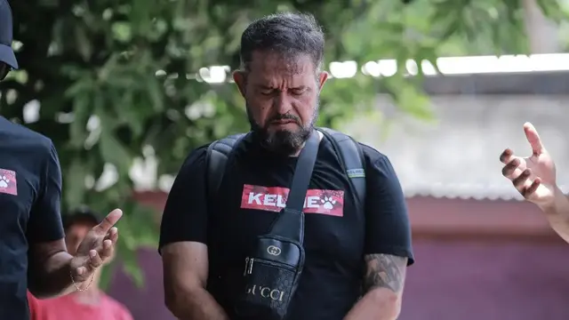 FOTO Marcelo Aaraujo, Persik Kediri