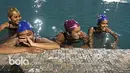 Keceriaan para atlet Polo Air Putri saat mengikuti seleksi pada sesi latihan seleksi Pelatnas Sea Games 2017 di Kolam Renang Simprug, Jakarta, Kamis (19/1/2017).  (Bola.com/Nicklas Hanoatubun)