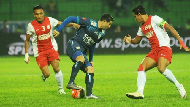 Esteban Vizcarra Arema Cronus