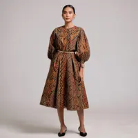 Inspirasi Batik Lengan Balon (Foto: Reve Art AI)