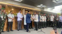 Prabowo Subianto selesai menjalani pemeriksaan kesehatan di RSPAD, Jakarta, (Liputan6.com/Muhammad Radityo Priyasmoro)