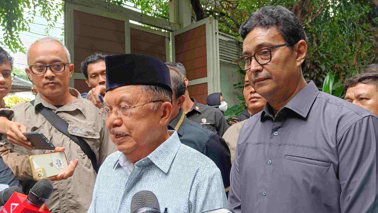JK lalu menyinggung untuk tidak memilih sosok pemimpin yang sulit mengendalikan emosi dan kerap marah-marah.