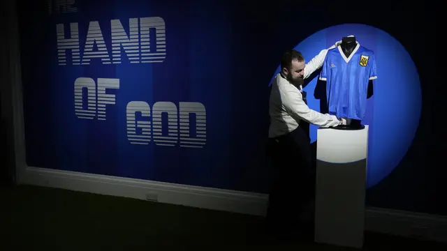 Jersey Diego Maradona saat Cetak Gol Tangan Tuhan Dilelang