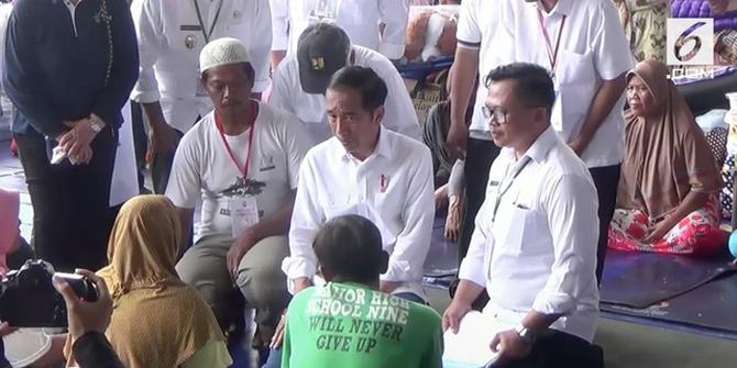 VIDEO: Jokowi Dengarkan Curhat Korban Tsunami Lampung