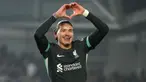 Pemain Liverpool, Darwin Nunez melakukan selebrasi setelah mencetak gol kemenangan dalam laga lanjutan Liga Inggris 2024/2025 melawan Brentford di Gtech Community Stadium, London, Inggris, Minggu (19/01/2025) WIB. (AP Photo/Kirsty Wigglesworth)
