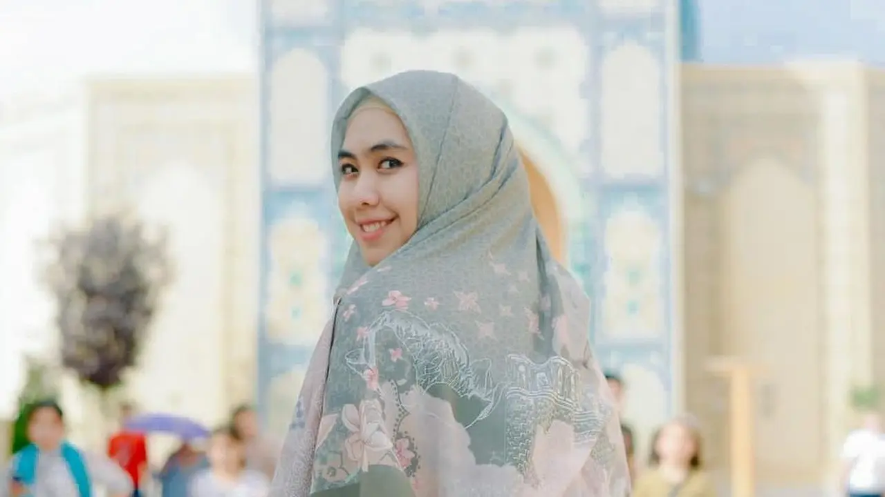 Oki Setiana Dewi