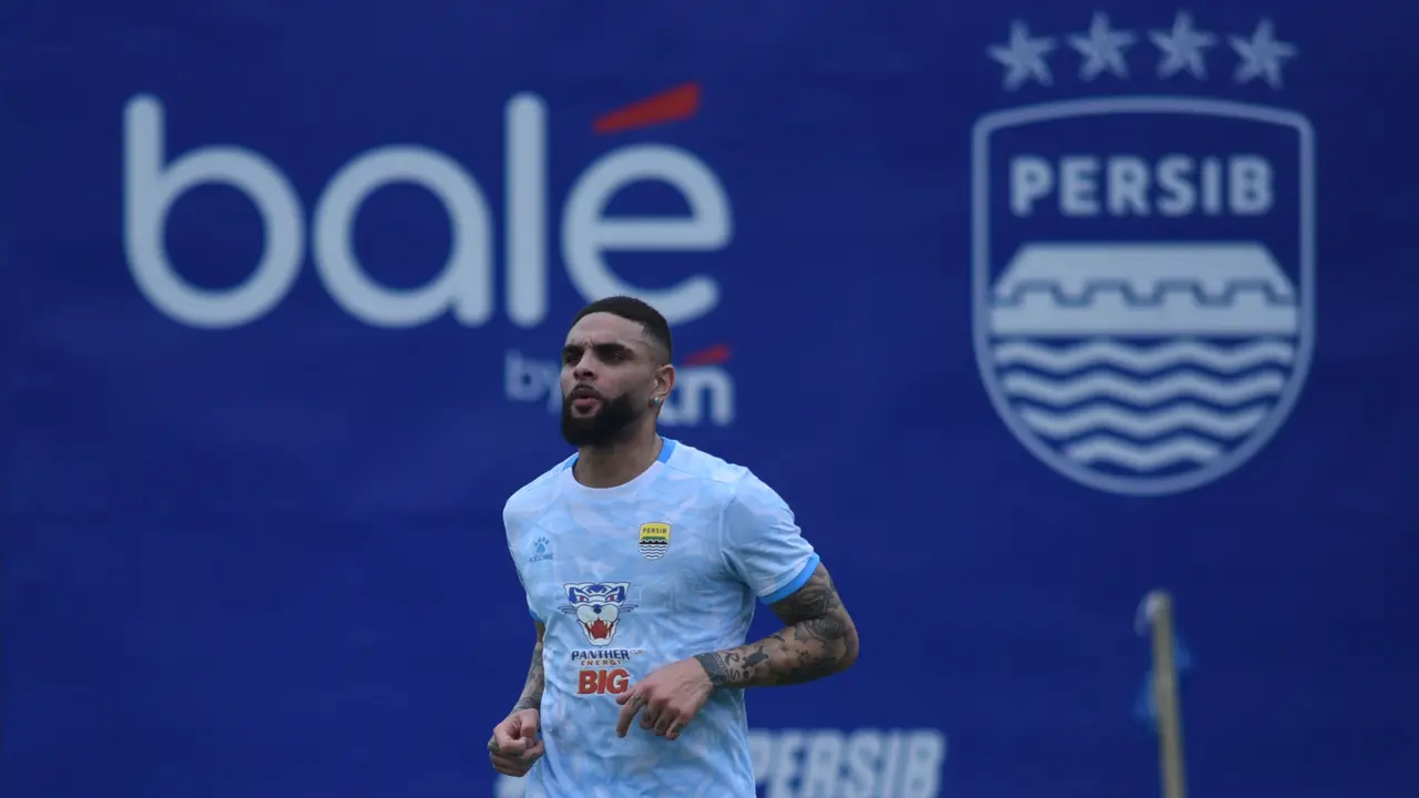 Layvin Marc Kurzawa