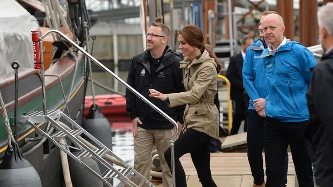 Harga Busana Kate Middelton Saat ke Kanada Capai Ratusan Juta