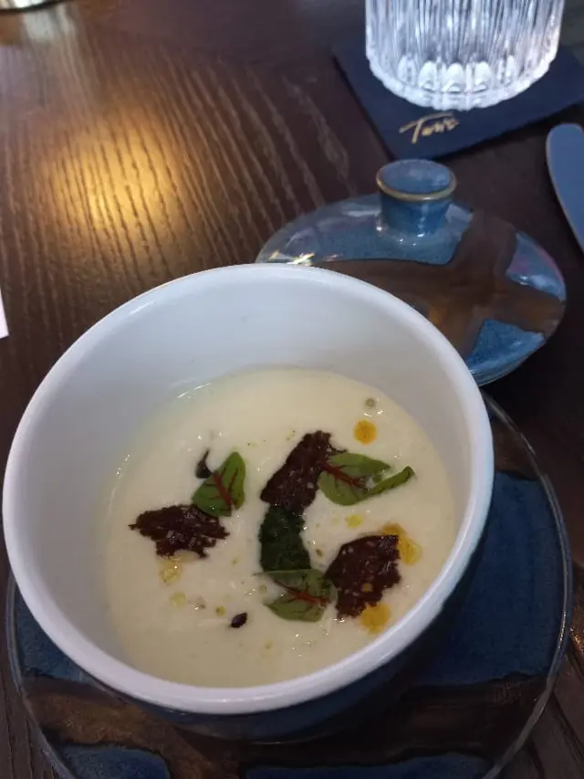 Chef Tom Aikens Persiapkan Kuliner Gastronomi Ala Eropa untuk Makan Malam Akhir Tahun Bersama Keluarga