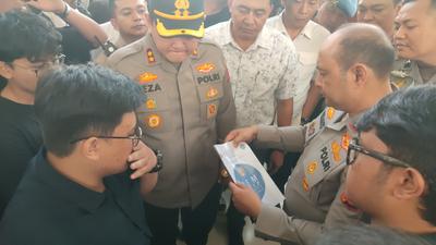 Kapolda Jabar Dicegat Mahasiswa di Unpad, Dicecar Soal Represif Saat Demo