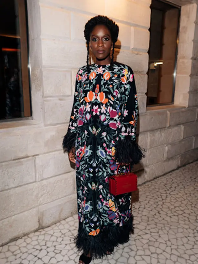 Tips Memilih Gaun untuk Acara Malam agar Tampil Elegan