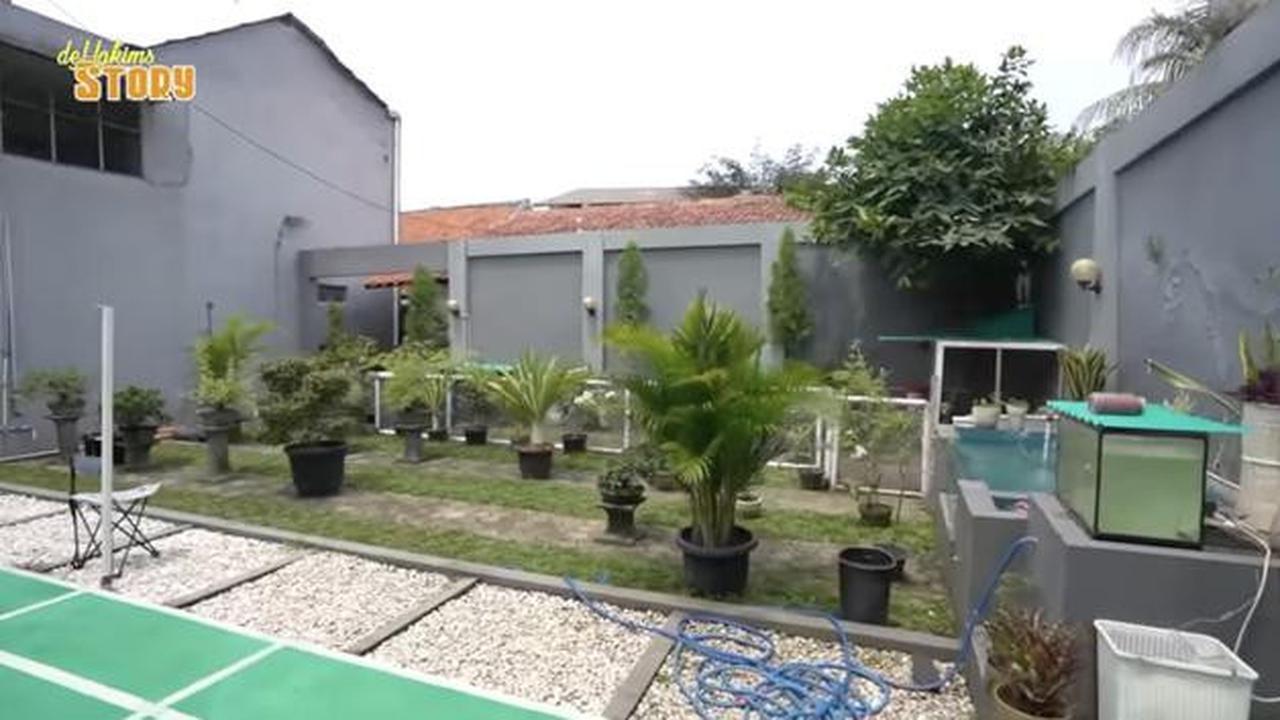 Tinggal di Gang Sempit, Ini 8 Potret Kebun dan Kandang Hewan di Rumah Ayu Ting Ting