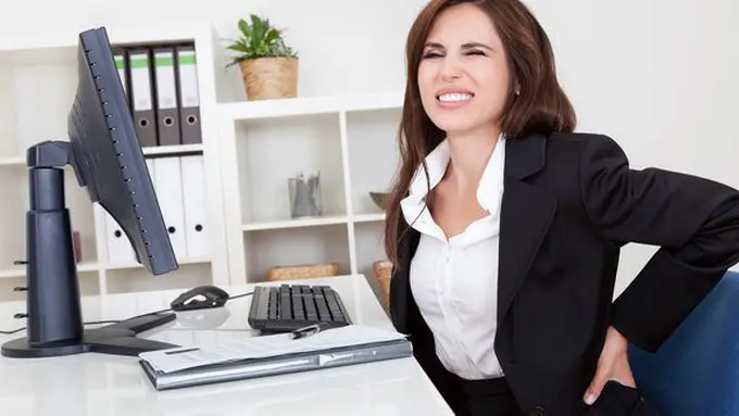 Nyeri punggung/Copyright Shutterstock