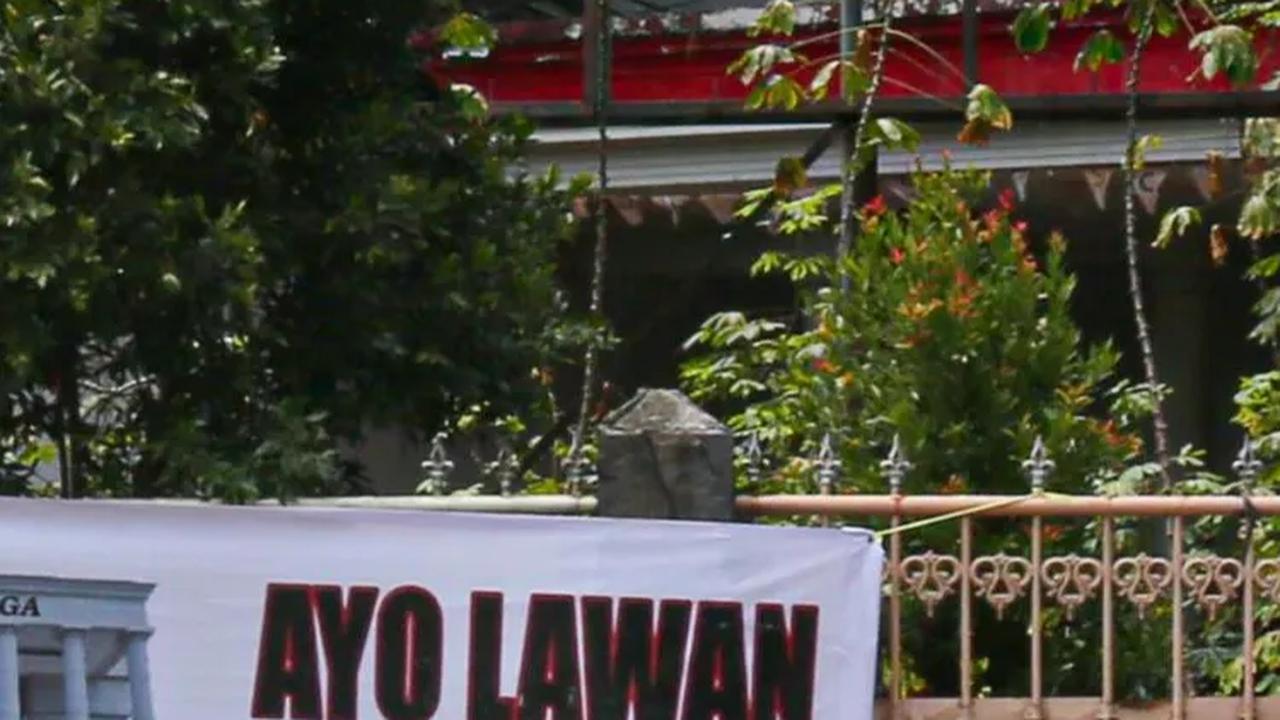 FOTO: Penampakan Spanduk Lawan Politik Dinasti Bertebaran di Jakarta