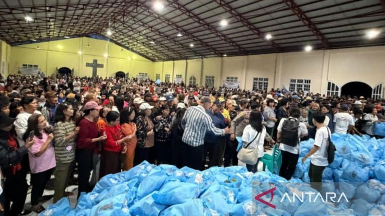 Warga Langowan Sambut Hangat Bantuan Natal Presiden Prabowo Jelang Perayaan