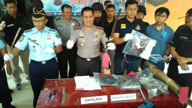 Polisi menetapkan 7 tersangka dalam bentrok di Lapas Permisan Nusakambangan yang melibatkan kelompok John Kei dan Kelompok napi Teroris. (Foto: Liputan6.com/Muhamad Ridlo/Polres Cilacap)