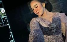 Konsisten Berkebaya Pas Manggung, Makin Cantik Penampilan Niken Salindry Pedangdut Asal Kediri