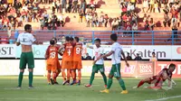 Para pemain PBFC rayakan gol ke gawang Bhayangkara Surabaya United (Dokumentasi PT GTS) 