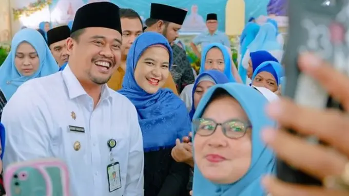 Kahiyang Ayu pakai hijab (Instagram/ayangkahiyang)