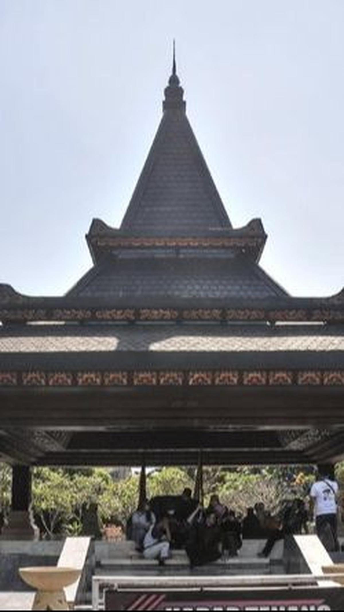 <b>Wisata di Blitar: Sejarah</b>