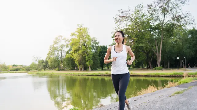 Ilustrasi lari pemulihan/freepik.com/tirachardz