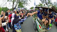 Parade pembalap MXGP Indonesia di Samota-Sumbawa, NTB hari Jumat (24/06/2022). (MXGP)
