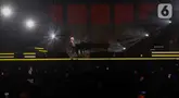 Musisi David Foster tampil saat konser bertajuk Hitman Returns di Indonesia Convention Exhibition (ICE) BSD, Kabupaten Tangerang, Banten, Sabtu (15/6/2024). (Liputan6.com/Herman Zakharia)