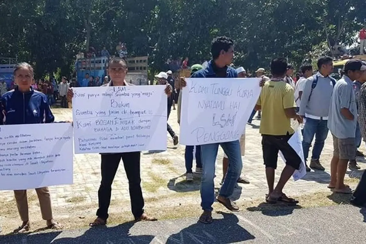 Demo telan korban